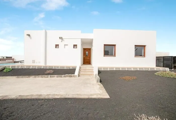Villa 1b *